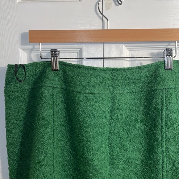 Lafayette 148 NY Green Wool Suit Skirt Set - Picture 10 of 14
